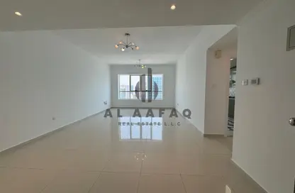 Apartment - 2 Bedrooms - 3 Bathrooms for rent in Al Majaz 1 - Al Majaz - Sharjah
