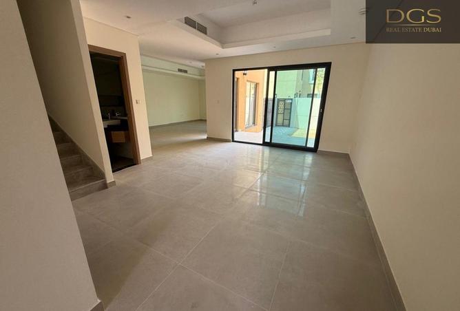 15171002 - Property Main Image