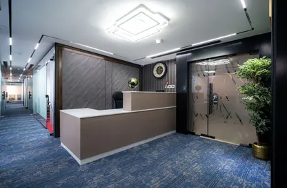 مكتب - استوديو - 2 حمامات للايجار في مركز الدانة - المرقبات - ديرة - دبي