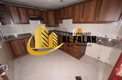 شقة - 2 غرف نوم - 4 حمامات للايجار في شارع التعاون - التعاون - الشارقة شقة - 2 غرف نوم - 4 حمامات للايجار في شارع التعاون - التعاون - الشارقة