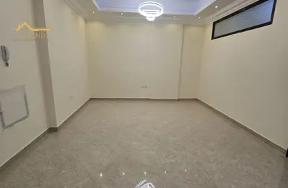 Apartment - 3 Bedrooms - 3 Bathrooms for rent in Al Rawda 1 - Al Rawda - Ajman