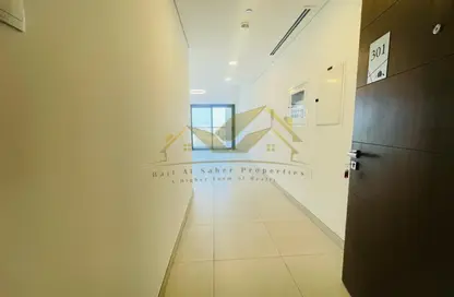 Apartment - 1 Bedroom - 2 Bathrooms for rent in Jumeirah Garden City - Al Satwa - Dubai