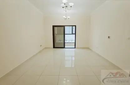 Apartment - 1 Bedroom - 2 Bathrooms for rent in Muwaileh 29 Building - Muwaileh - Sharjah