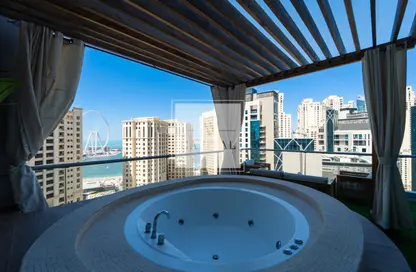 Apartment - 2 Bedrooms - 2 Bathrooms for sale in The Point - Dubai Marina - Dubai