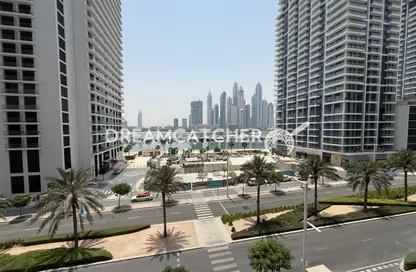 Apartment - 1 Bedroom - 1 Bathroom for sale in Grand Bleu Tower 1 - EMAAR Beachfront - Dubai Harbour - Dubai