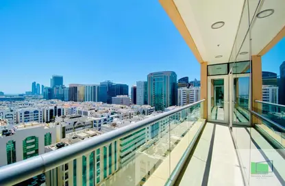 Apartment - 3 Bedrooms - 3 Bathrooms for rent in United Square - Al Khalidiya - Abu Dhabi