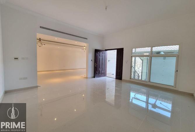 15216003 - Property Image 2