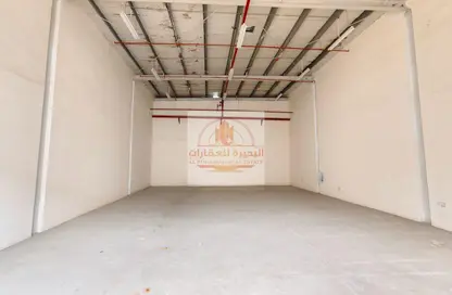 Warehouse - Studio - 1 Bathroom for rent in Al Sajaa Industrial - Al Sajaa - Sharjah