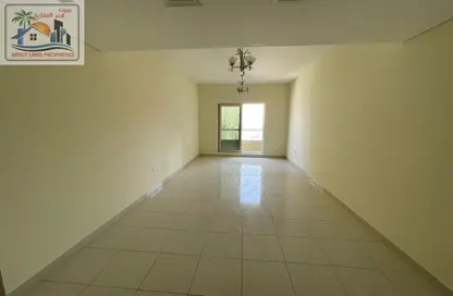 Apartment - 3 Bedrooms - 4 Bathrooms for rent in Al Khan Corniche - Al Khan - Sharjah