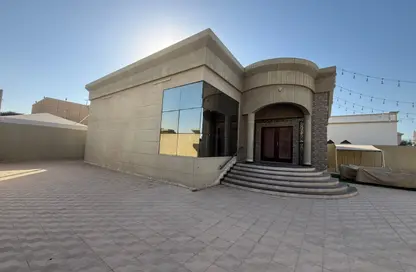 Villa - 3 Bedrooms - 4 Bathrooms for rent in Al Riffa - Ras Al Khaimah