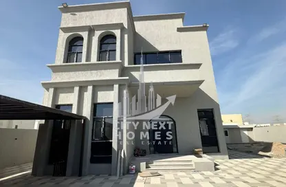 Villa - 4 Bedrooms - 6 Bathrooms for rent in Al Aweer 1 - Al Aweer - Dubai