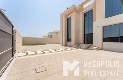 Villa - 5 Bedrooms - 4 Bathrooms for rent in Al Aweer 1 - Al Aweer - Dubai