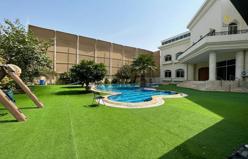 Villa for Rent in Al Bateen Villas Vacant Elite Location 7BR+4