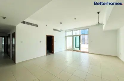 Empty Room image for: Apartment - 2 Bedrooms - 3 Bathrooms for rent in Cascades Tower - Dubai Marina - Dubai, Image 1