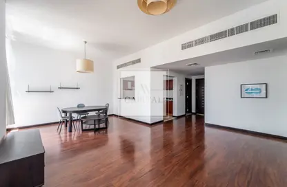 Apartment - 1 Bedroom - 2 Bathrooms for rent in Green Lakes Towers - JLT Cluster S - Jumeirah Lake Towers - Dubai