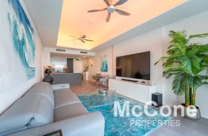Living Room image for: Apartment - 2 Bedrooms - 3 Bathrooms for sale in MINA by Azizi - Palm Jumeirah - Dubai, Image 1
