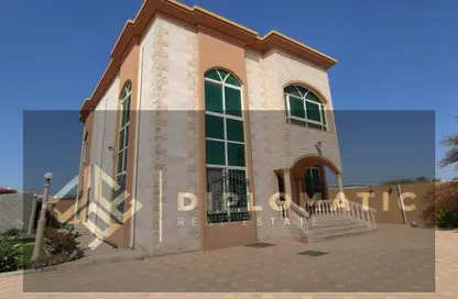 Outdoor House image for: Villa - 5 Bedrooms - 6 Bathrooms for rent in Al Uraibi - Ras Al Khaimah, Image 1