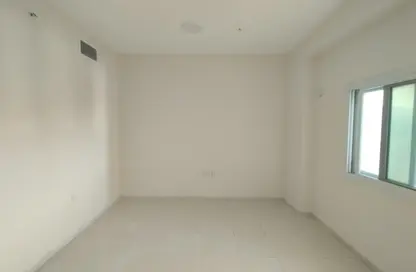 Apartment - 1 Bedroom - 1 Bathroom for rent in Muwailih Building - Muwaileh - Sharjah