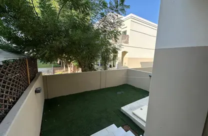 تاون هاوس - 2 غرف نوم - 3 حمامات للايجار في قرية الخليج - الغدير - أبوظبي