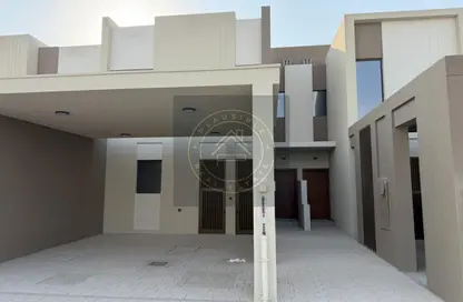 تاون هاوس - 3 غرف نوم - 4 حمامات للايجار في لا فايوليتا 2 - لا فيوليتا - فيلا نوفا - دبي لاند - دبي