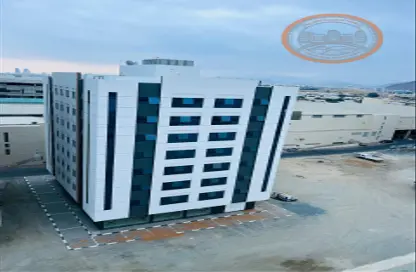 شقة - 2 غرف نوم - 3 حمامات للايجار في كورنيش الفجيرة - الفجيرة