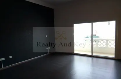 Empty Room image for: Villa - Studio - 5 Bathrooms for rent in Marina Village - Abu Dhabi, Image 1
