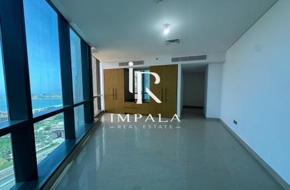 Apartment - 3 Bedrooms - 5 Bathrooms for rent in Etihad Towers - Corniche Road - Abu Dhabi