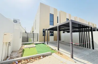 Townhouse - 2 Bedrooms - 3 Bathrooms for rent in Nasma Residence - Al Tai - Sharjah
