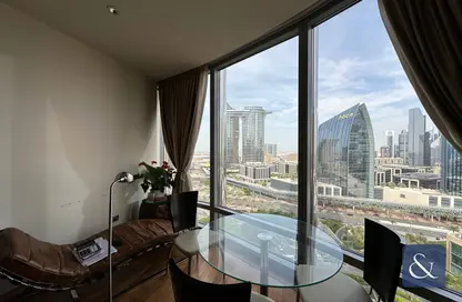صورة لـ شرفة شقة - 1 حمام للبيع في برج خليفة المنطقة 2ب - برج خليفة - دبي وسط المدينة - دبي ، صورة رقم 1