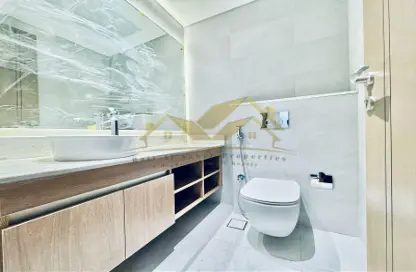 Apartment - 1 Bedroom - 2 Bathrooms for rent in Jumeirah Garden City - Al Satwa - Dubai