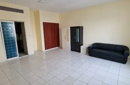 Apartment - Studio - 1 Bathroom for rent in S01 - Spain Cluster - International City - Dubai
