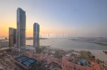 شقة - 2 غرف نوم - 3 حمامات للايجار في مرجان 3 - مرجان - جميرا بيتش ريزيدنس - دبي