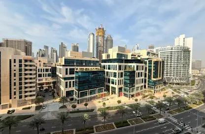 شقة - غرفة نوم - 2 حمامات للايجار في ماجيستك تاور - شارع الابراج - الخليج التجاري - دبي