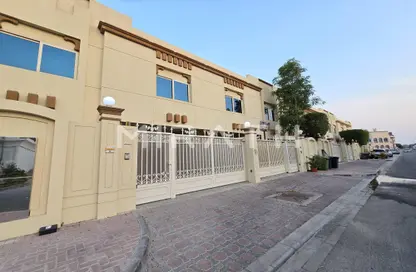 فيلا - 3 غرف نوم - 4 حمامات للايجار في فلل الجميرا 1 - جميرا 1 - الجميرا - دبي فيلا - 3 غرف نوم - 4 حمامات للايجار في فلل الجميرا 1 - جميرا 1 - الجميرا - دبي