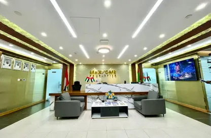 Office Space - Studio - 4 Bathrooms for rent in Hamdan Street - Abu Dhabi Office Space - Studio - 4 Bathrooms for rent in Hamdan Street - Abu Dhabi