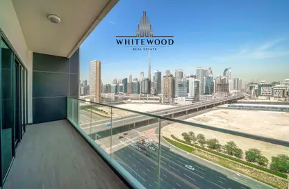 Apartment - 1 Bedroom - 1 Bathroom for sale in SOL Bay - Business Bay - Dubai