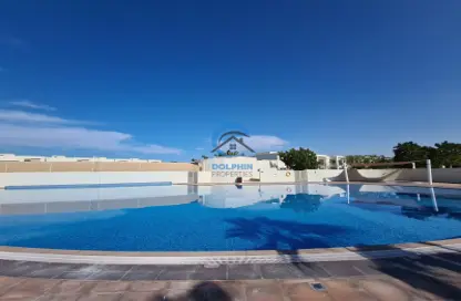 صورة لـ حوض سباحة فيلا - 2 غرف نوم - 4 حمامات للبيع في برمودا - ميناء العرب - راس الخيمة - رأس الخيمة ، صورة رقم 1