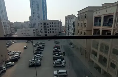 Apartment - 2 Bedrooms - 2 Bathrooms for rent in Corniche Tower - Ajman Corniche Road - Ajman