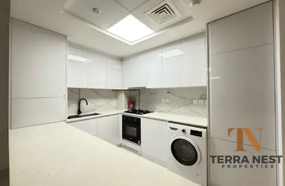 Apartment - 1 Bedroom - 2 Bathrooms for rent in Lumina Vista Residences - Jumeirah Village Circle - Dubai