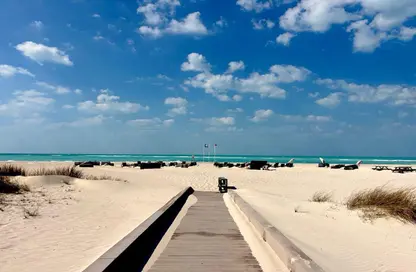 شقة - غرفة نوم - 2 حمامات للايجار في سانت ريجيس - شاطئ السعديات - جزيرة السعديات - أبوظبي
