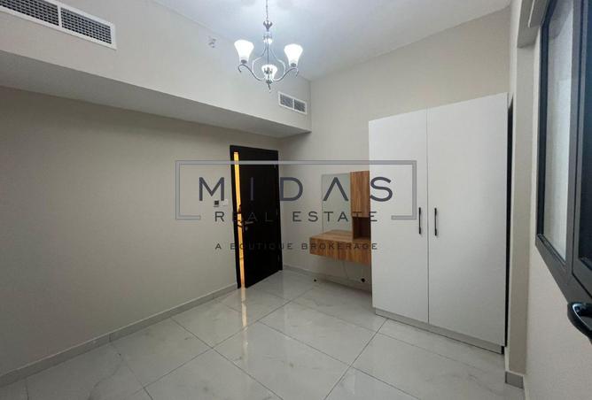 15711728 - صورة العقار 3