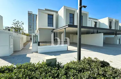 تاون هاوس - 4 غرف نوم - 2 حمامات للايجار في مروج الفرجان شرق - الفرجان - دبي