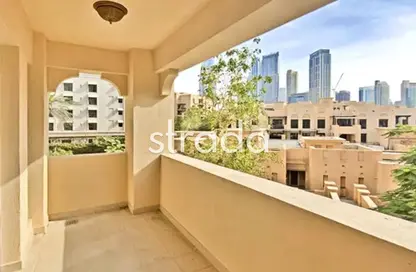 Balcony image for: Apartment - 2 Bedrooms - 3 Bathrooms for sale in Zanzebeel 4 - Zanzebeel - Old Town - Dubai, Image 1