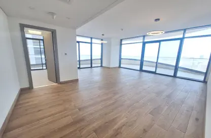 Apartment - 3 Bedrooms - 4 Bathrooms for rent in The Waves Residences - Mankhool - Bur Dubai - Dubai