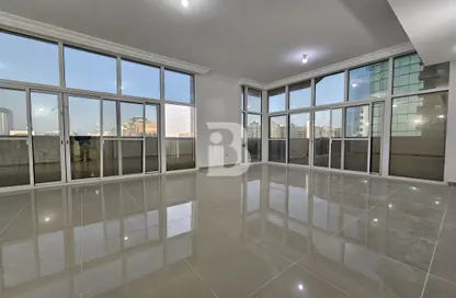 Reception / Lobby image for: Apartment - 3 Bedrooms - 3 Bathrooms for rent in Ganadah Tower - Al Khalidiya - Abu Dhabi, Image 1