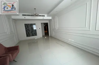 Apartment - 2 Bedrooms - 3 Bathrooms for rent in Al Ghanem Business Center - Al Majaz 3 - Al Majaz - Sharjah