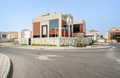 Villa - 5 Bedrooms - 5 Bathrooms for sale in Nad Al Sheba Gardens - Nad Al Sheba 1 - Nad Al Sheba - Dubai
