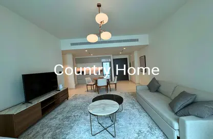 Apartment - 1 Bedroom - 2 Bathrooms for rent in Marina Vista - EMAAR Beachfront - Dubai Harbour - Dubai