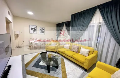 Apartment - 1 Bedroom - 1 Bathroom for rent in Blue Tower - Al Majaz 3 - Al Majaz - Sharjah
