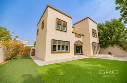 Villa - 3 Bedrooms - 4 Bathrooms for rent in Regional - Jumeirah Park - Dubai